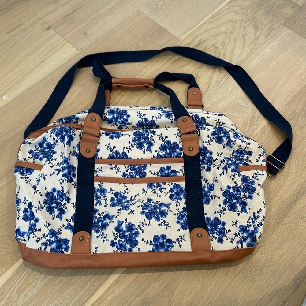 Target Large Floral Canvas Travel Overnight Duffle Bag Grannycore Cottagecore